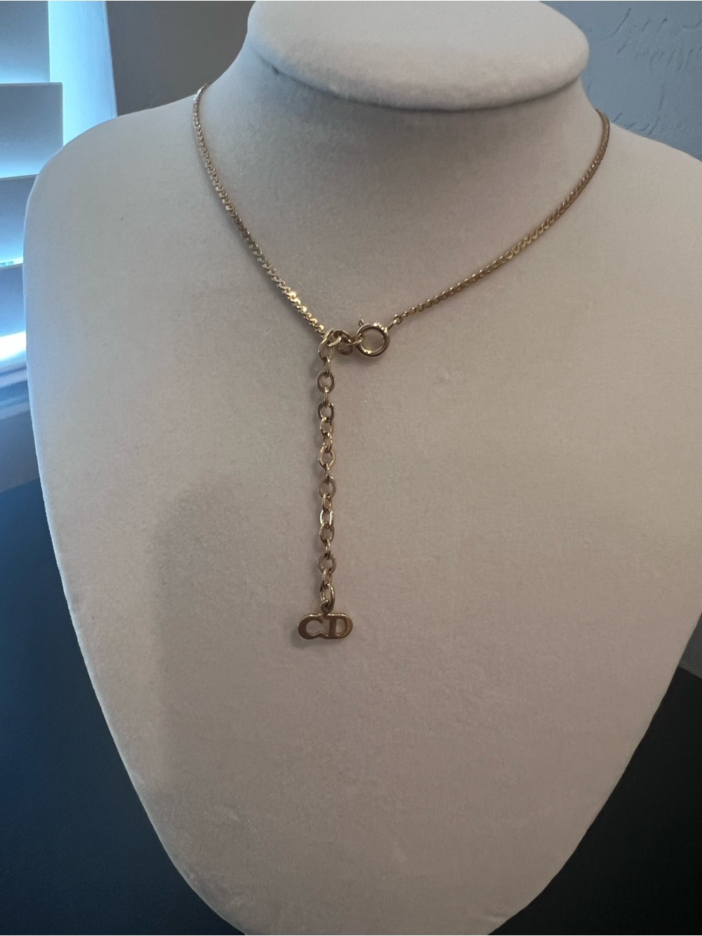 Dior Gold Circular Pendant Necklace - Picture 3 of 7